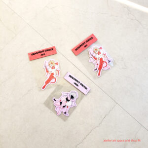 番地規紗<br>ドラコニュートステッカー