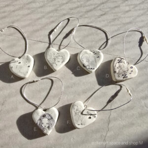 March Hare<br>陶器のオーナメント【B】