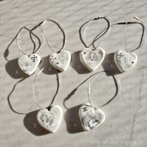 March Hare<br>陶器のオーナメント【A】