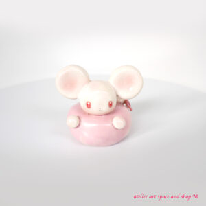 03.MIKAKO<br>紅白もちネズミ